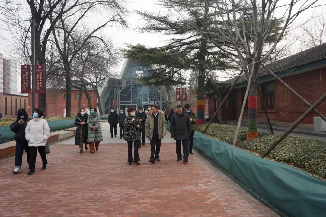 1676960891442342.jpg 1676960891442342.jpg