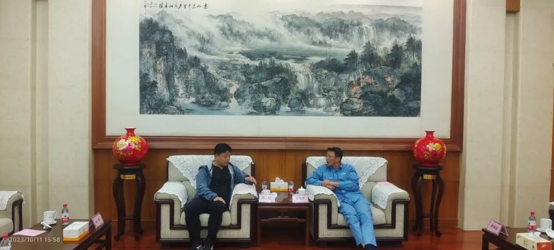 1697516307331080.jpg 1697516307331080.jpg