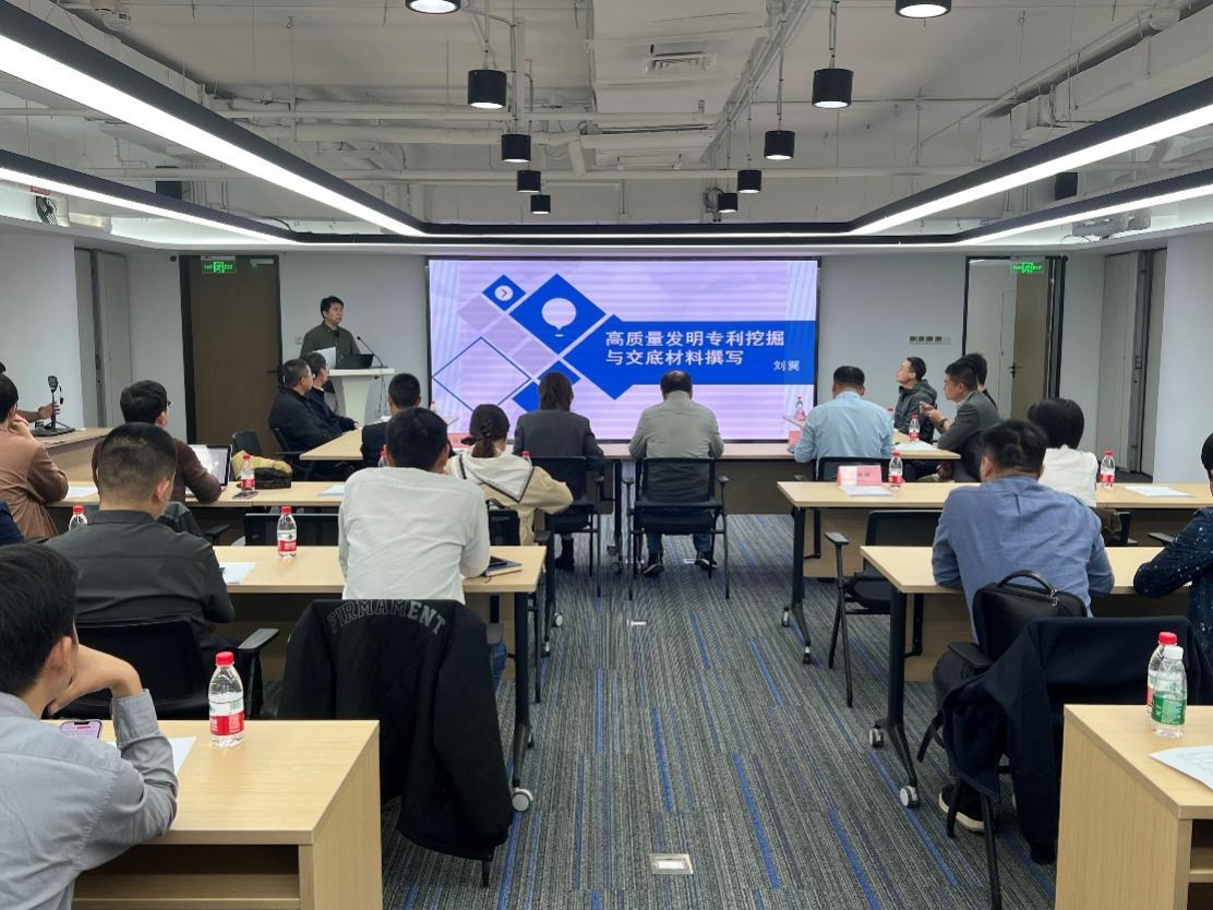 1698722858917210.jpg 1698722858917210.jpg